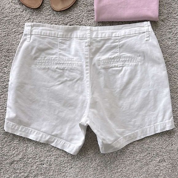 Old Navy White Chino Shorts - Picture 4 of 4